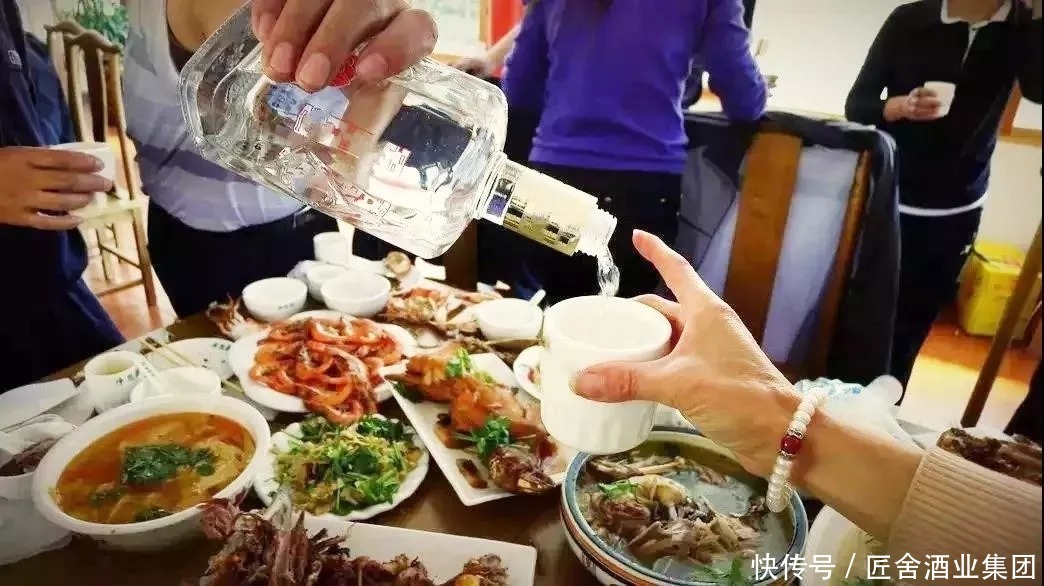 工匠|一瓶酱香型白酒的好坏,最关键的还不是工艺,而是懂工艺的工匠们