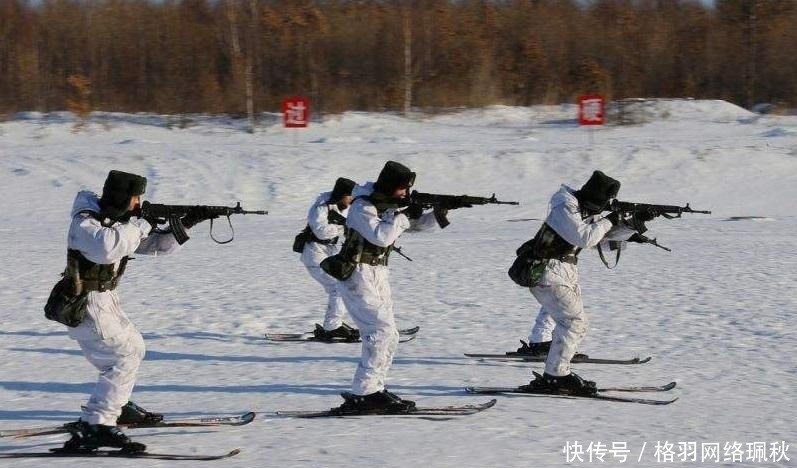 士兵|冻得僵硬的德军士兵遗体,被苏军倒插在雪中当路标