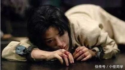 下手|此女祸国殃民, 临死前刽子手不忍心砍, 拿布遮住头后才敢下手