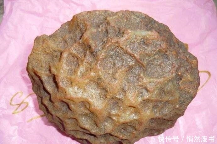 全球最贵的石头, 一克1万元, 贵阳女孩捡拾