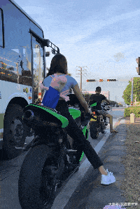  辣眼|这么辣眼的衣服，能穿出去是需要多大的勇气啊，哈哈