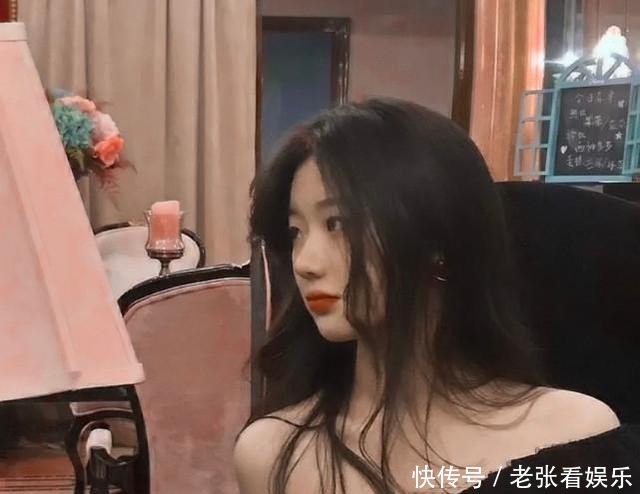 张是单依纯|《好声音》学员单依纯,大量个人私照曝光,和舞台上差距大吗