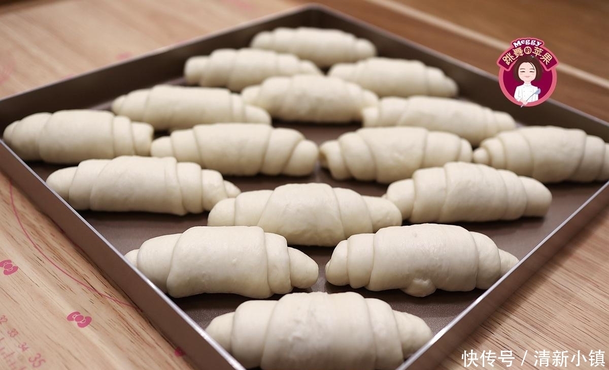 收藏|这么好的面包方子快收藏,做100个都值得,柔软拉丝3天都不硬