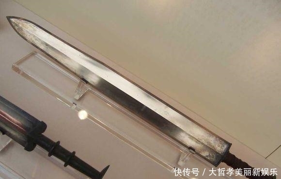 秦剑|兵马俑坑出土19把宝剑, 技术至今是谜, 西方考古家: 绝不可能