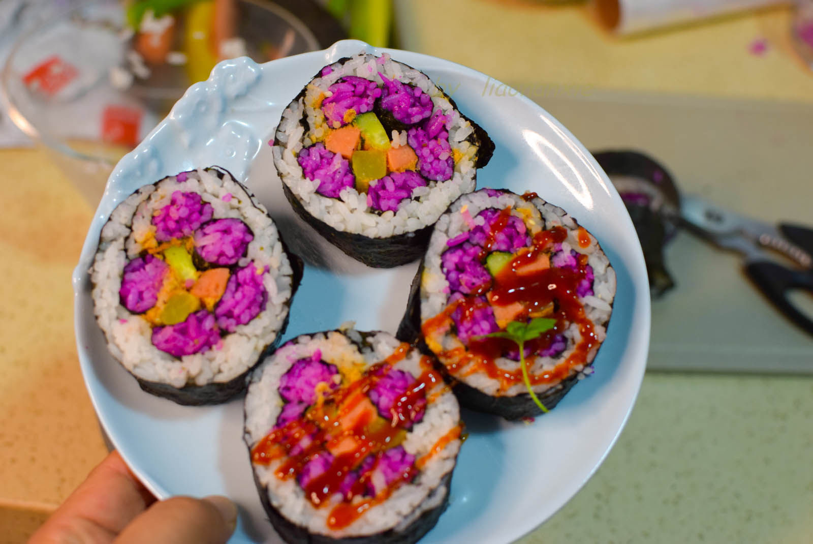 花型|老妈做寿司,粗心搞错了花型,孩子一块接一块吃,还说好吃,暖心