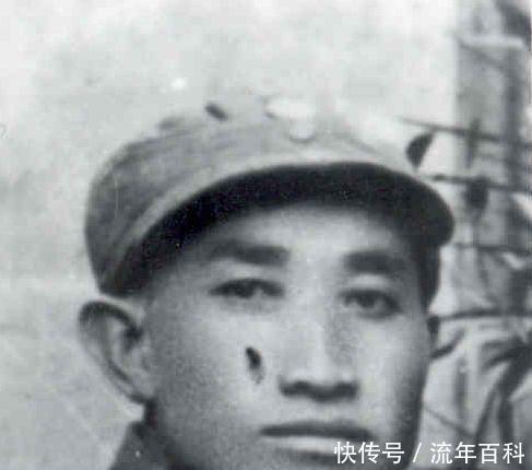  手下|他才是陈赓手下的第一猛将，每次陈赓提起他都会起立敬礼