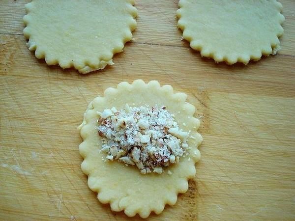 烤箱|家里有面粉一定要学做它,不用烤箱,咬一口又香又脆,孩子抢着吃