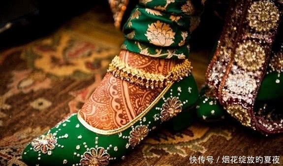 上前|去印度游玩,碰见戴鼻环、脚铃的女人,不要上前搭讪