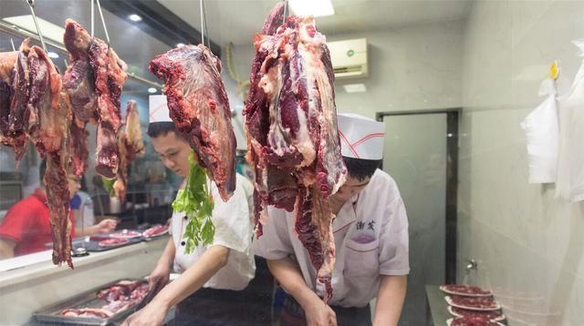 美国|美国人我敢生吃牛肉,日本人我敢生吃鸡蛋,中国人看我的