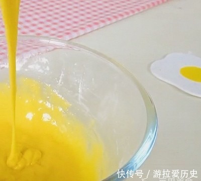 搅拌均匀|爆浆麻薯团子的做法