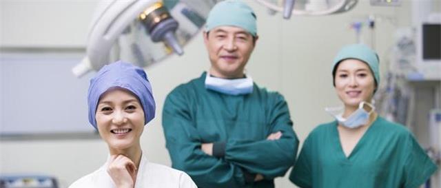 医学专业|适合女生报考的4个医学专业,学习难度不大,就业前景乐观