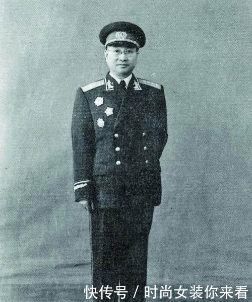 新中国|陈赓大将生平有3怕:1怕廖仲恺,2怕彭德怀,第3怕令人肃然起敬