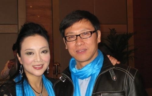 胡亚捷|胡亚捷与妻子3次离婚大战,为何不但没得逞反而还“割地赔款”?