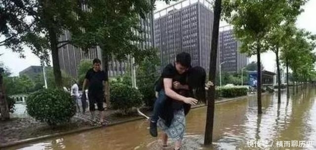 粗暴|搞笑:就是这么简单粗暴,谁力气大就谁来