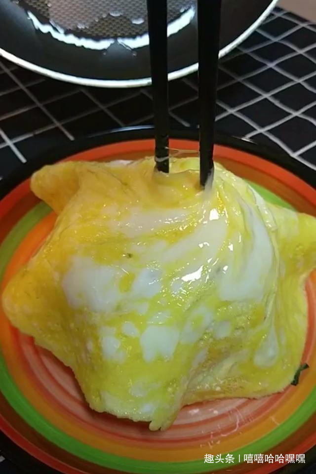  可爱|造型可爱，蛋皮金黄，吃到嘴里一瞬间，让人流连忘返，美味蛋包饭