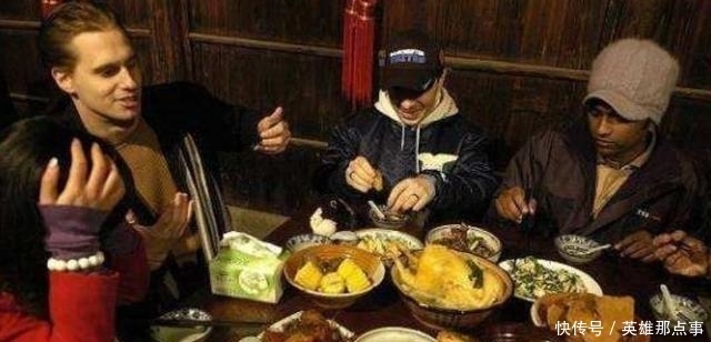 美国|美国小伙来中国3年没吃面包,直言:这日子放以前想都不敢想