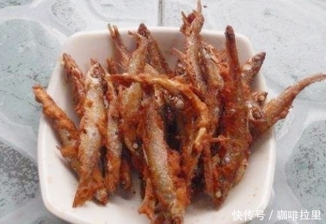 大厨|炸酥鱼裹蛋液?难怪不好看,大厨教我1招,鱼香酥嫩好吃,特抢手