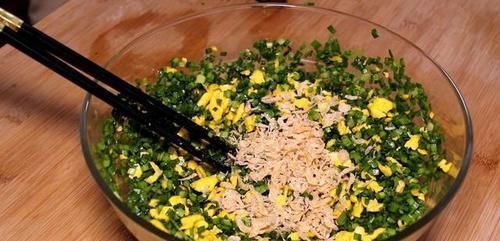 鸡蛋|韭菜鸡蛋饺子馅怎么调?关键放什么调料,很多人不知,难怪不鲜香