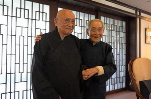 家喻户晓|妻子不幸去世，无奈之下，他把小姨子娶进家门，生下一子家喻户晓