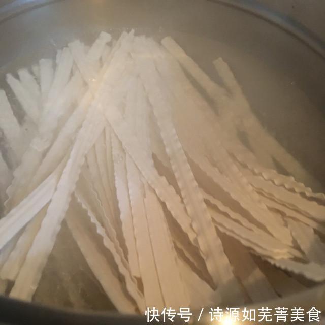 肥牛卷|番茄肥牛刀削面,家常美味,方便又快捷
