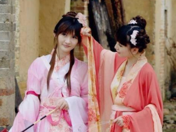  丫鬟|史上最成功的陪嫁丫鬟，小姐成了嫔妃，自己却不小心当上了皇后