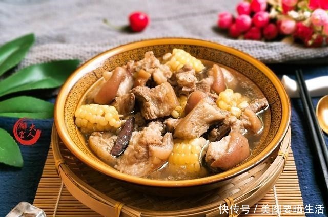 到底|炖猪脚汤到底要不要焯水记住“4个关键”,学会最正确炖汤技巧