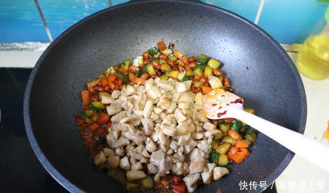 鲜嫩|国宴名菜宫保鸡丁怎样做多加这1步肉质鲜嫩多汁，吃一口就爱上