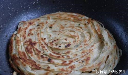 面食|烙饼面怎么和有人烫面或加鸡蛋大错特错,这3种做法才是对的