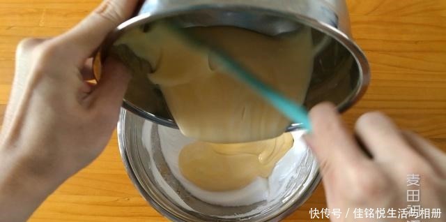 轻松|儿时的经典味道,柔软湿润的古早味蛋糕,新手也能轻松做