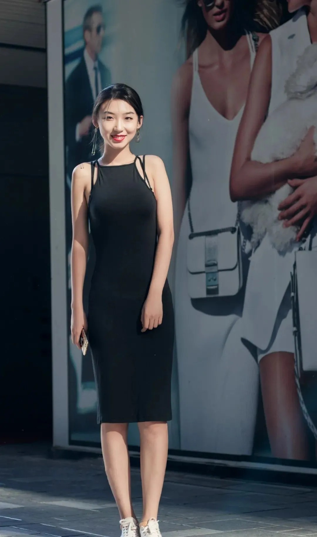  小姐姐|清秀唯美的小姐姐身穿连衣裙更佳气质清爽