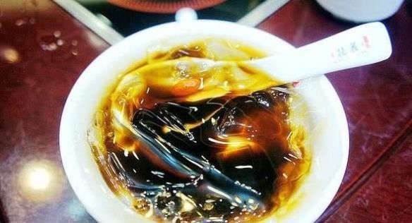 解辣|吃火锅时,只有聪明人才会喝三种饮品解辣,老板一看就是同行