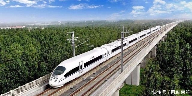 铁路|中国首条北方入川铁路,打穿秦岭南北山脉,跨三大平原长658公里