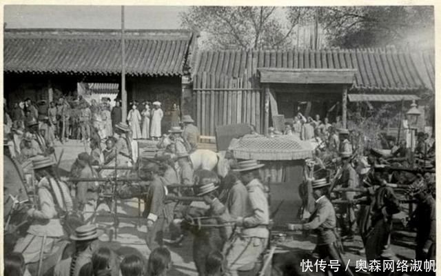 慈禧|慈禧本性难改,在逃亡路上还如此奢侈,一天就赏出去这么多东西