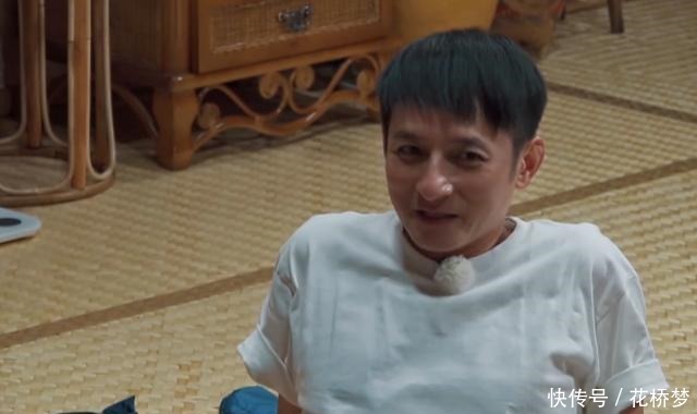 位置|何炅自曝吴昕刚去快本,是代替谢娜位置,得知谢娜工作内容,懵了