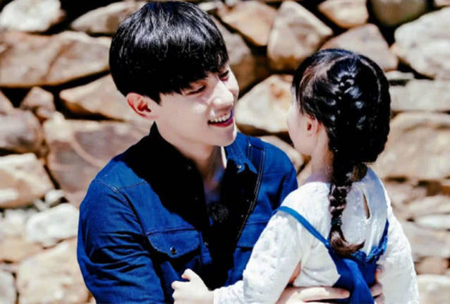  和钟丽缇|《爸爸去哪儿》中的三对“假父女”，唯独一位真的娶了孩子的妈妈