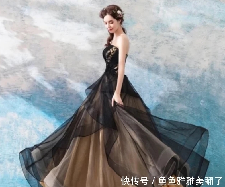 超准|心理测试你最先看上哪款黑色礼服测现在是否有人爱着你,超准