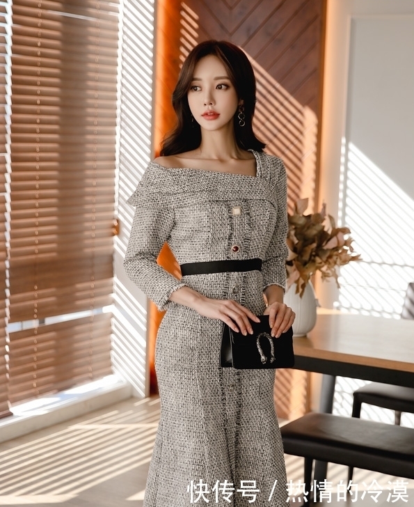 磨砂|韩国模特孙允珠曼妙灰色搭肩磨砂连衣裙网拍