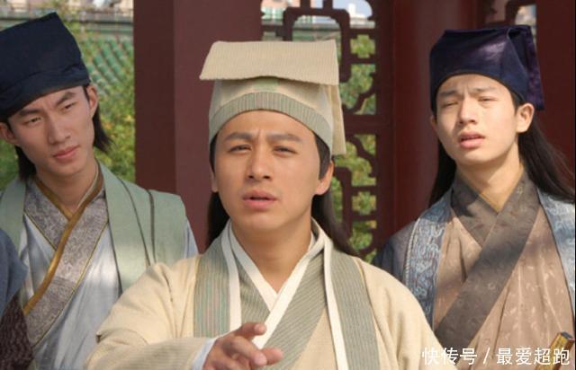  下联|少女出上联“一人一碗一口锅”，秀才对下联，少女听后又羞又气