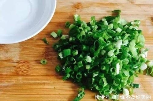 醋溜|醋溜豆芽,先放醋还是先炒豆芽,其实都不对,难怪出水不好吃