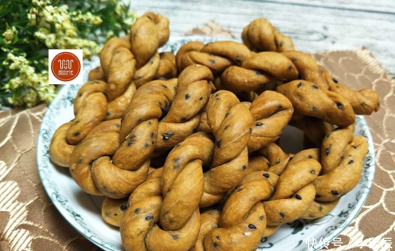 发面|麻花自己做,无添加,不用发面,两手一搓,做法简单更好吃