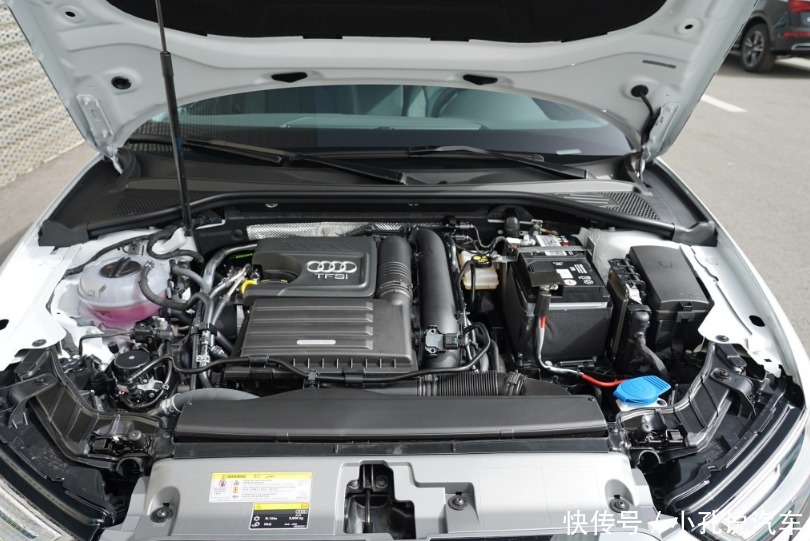 豪车|奥迪A3优惠后起售14.97万,世道变了,豪车都卖“白菜价”