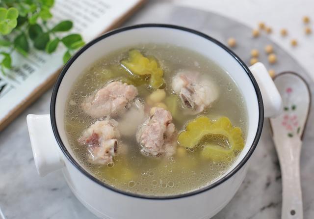 鲜美|末伏天,这汤多给家人喝,清热解暑又润燥,我家每周必喝,特鲜美