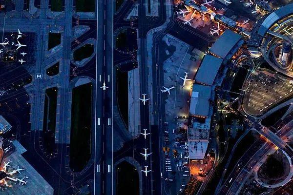  摄影|JEFFREY MILSTEIN 摄影作品飞行