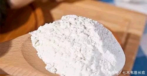  中筋|高筋面粉、低筋面粉、中筋面粉和全麦面粉之间到底有什么区别？