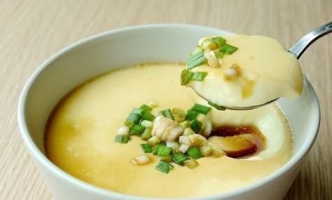 鸡蛋羹|蒸鸡蛋羹时,很多人第一步就做错,难怪蒸出来的不嫩滑