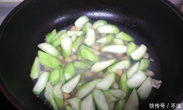 爽口|立秋后多吃1碗汤,原汁原味真爽口,自带清香,几分钟出锅超快