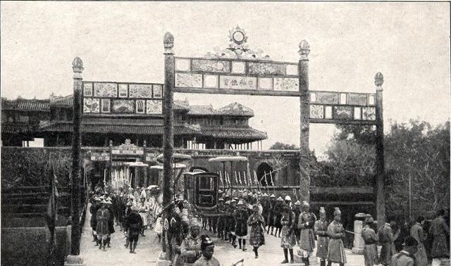  天子|历史上最后一场皇帝祭天：越南君权神授的象征，一场天子向上天述职的仪式