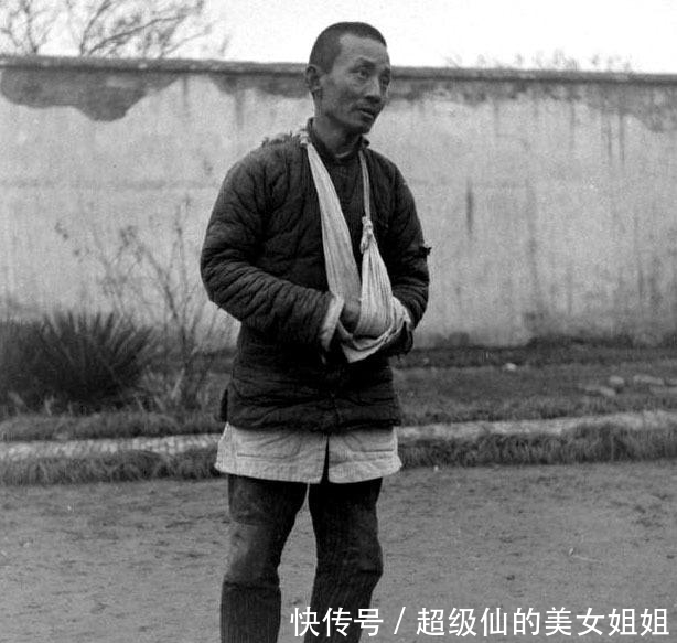 粟裕|粟裕派他去当汉奸,他为了装得像,学了个五毒俱全