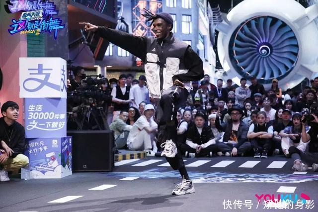  王一博|王一博和《这就是街舞3》一共费了多少双鞋