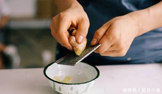 般的|这道「日式炸鸡」,摄入的不是热量,而是热恋般的感觉